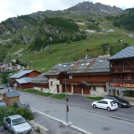 - 2 Pieces + Au Pied Des Pistes Apartment